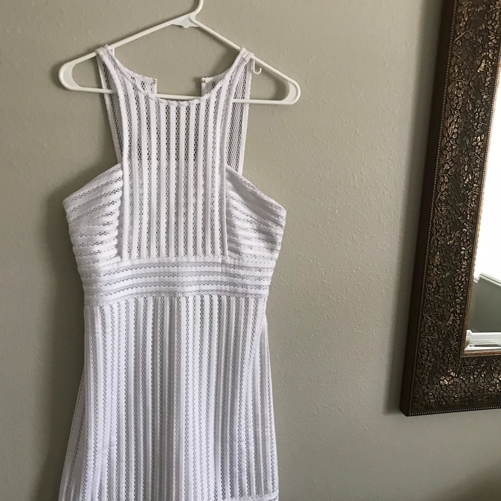 NWT Lilly Pulitzer Rae Shift in Resort White - Picture 4 of 6